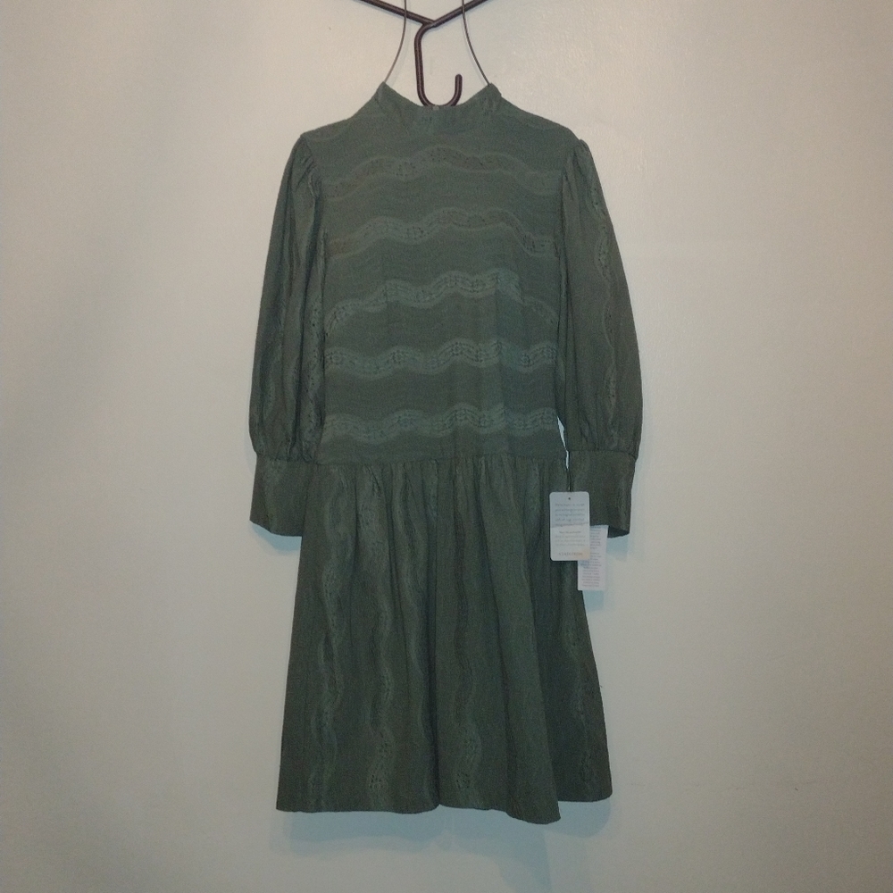 Donna Morgan women's dress.